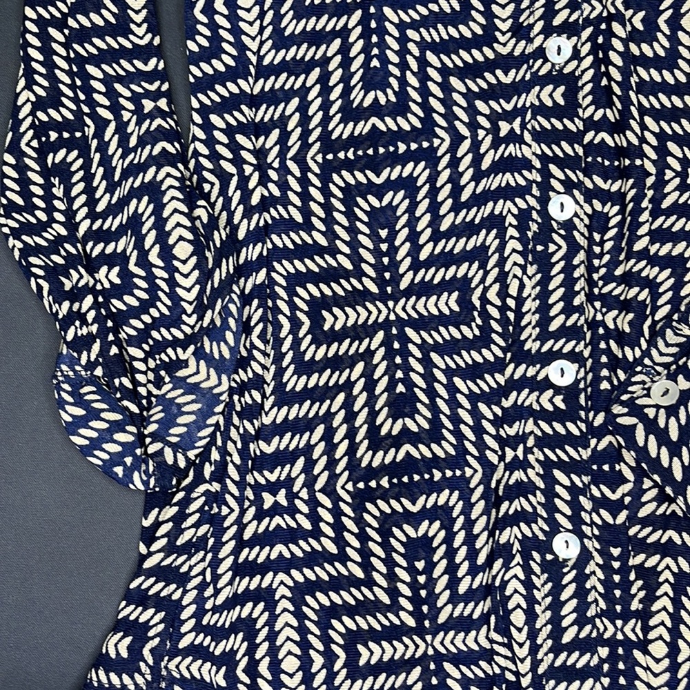 Funky Pattern Blouse - Picture 4 of 4